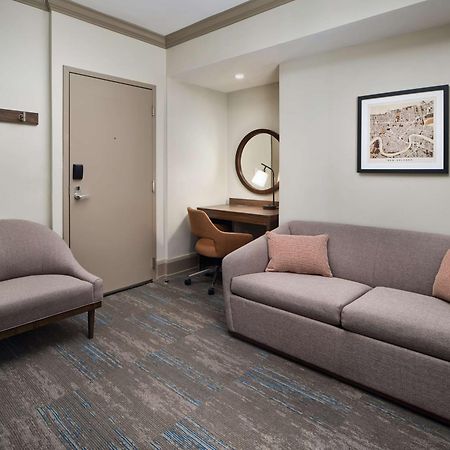 Hampton Inn & Suites New Orleans Canal St. French Quarter Extérieur photo