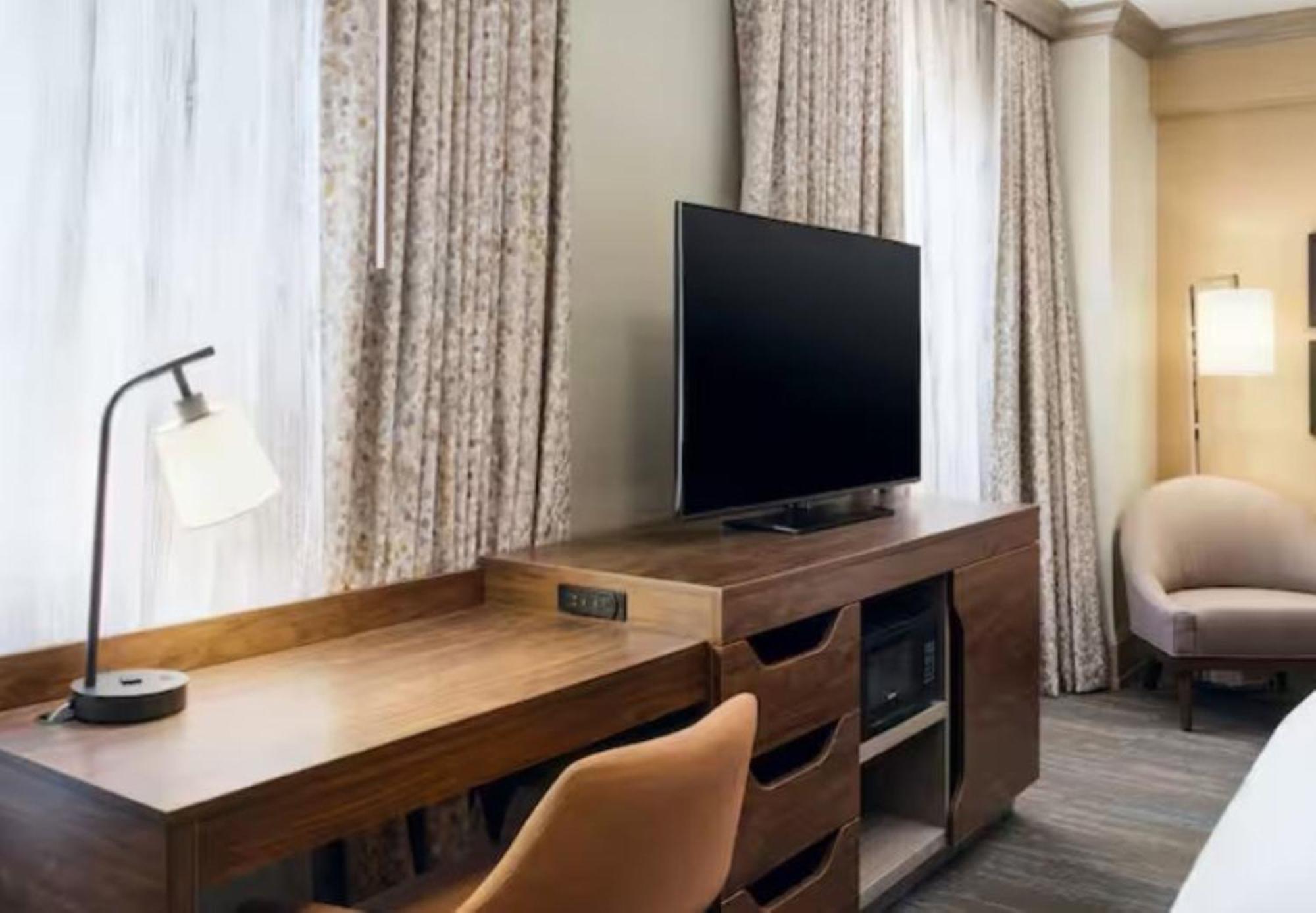 Hampton Inn & Suites New Orleans Canal St. French Quarter Extérieur photo