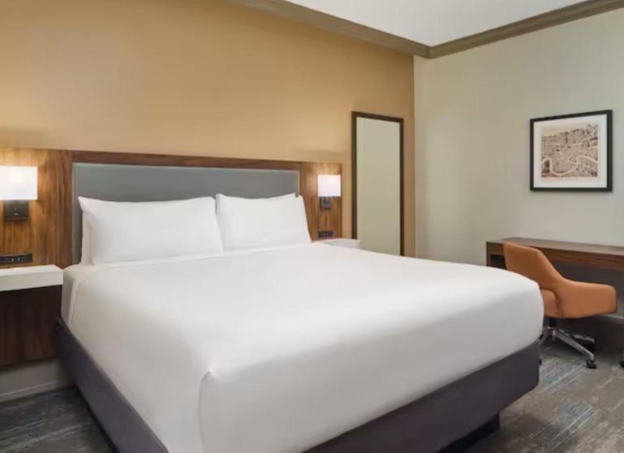 Hampton Inn & Suites New Orleans Canal St. French Quarter Extérieur photo
