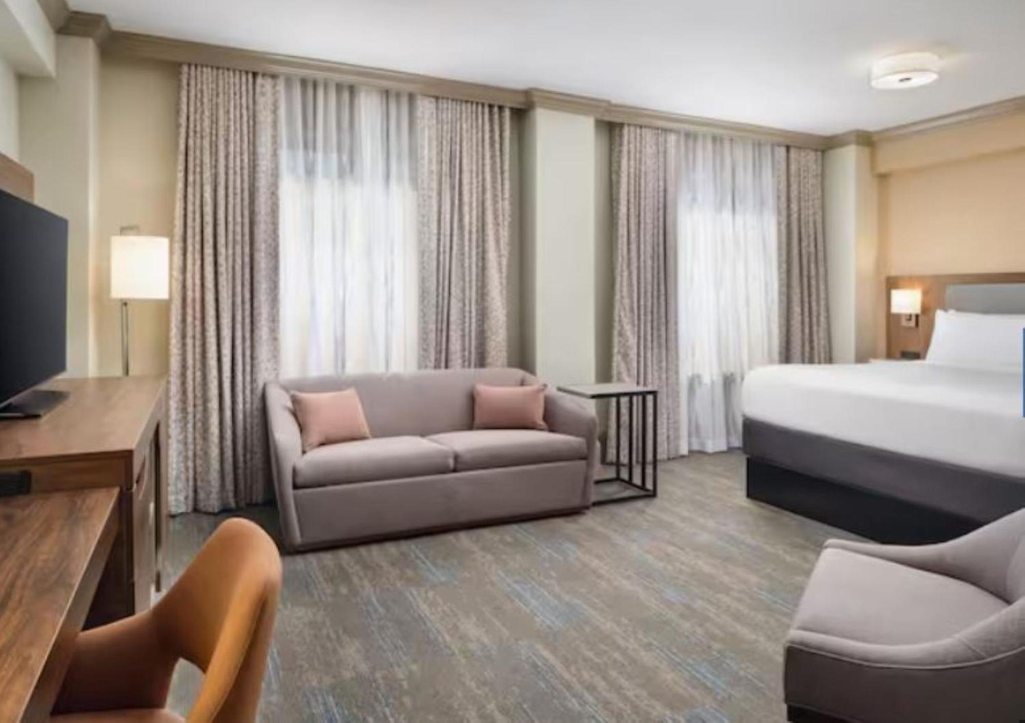 Hampton Inn & Suites New Orleans Canal St. French Quarter Extérieur photo